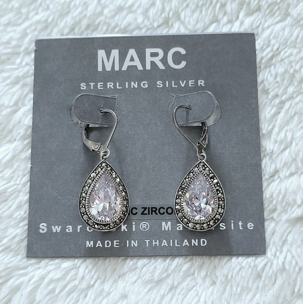 MARC Cubic Zirconia💎 Teardrop💧 Earrings with Swarovski Marcasite Gemstones - Picture 6 of 15